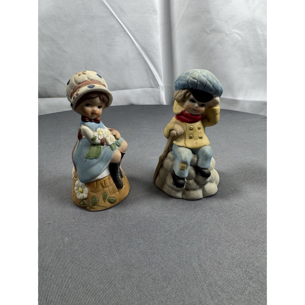 Vtg Jasco Merri Bells Pair Of 2‎ Mountain Boy & Girl With Kitten Delightful